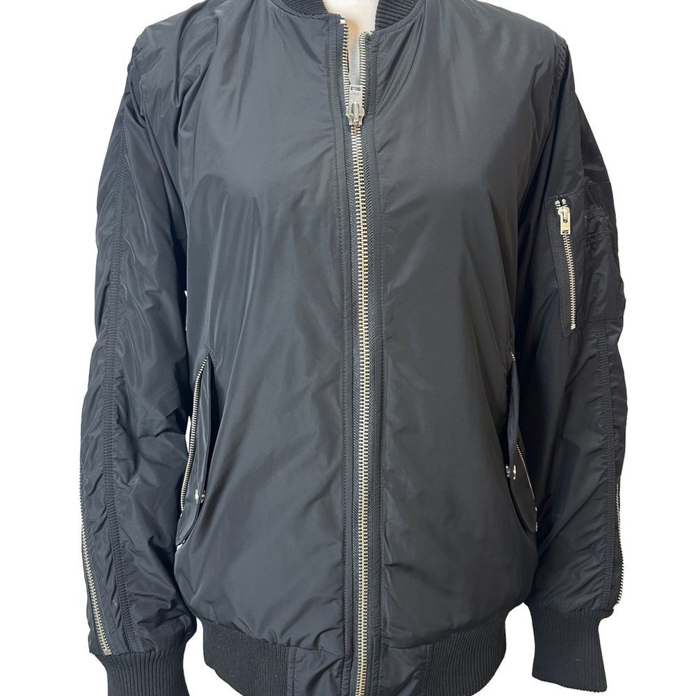 STAMPD Convoy Strap Full-Zip Bomber
Black Coat Punk